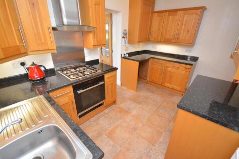 lincoln avenue 57 kitchen.JPG