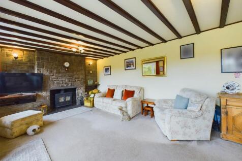 Kitchen/ Living Room