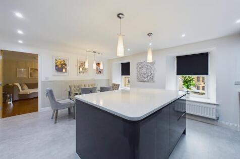 Kitchen/ dining room