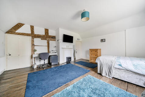 1299266-2-68486a1cb468e