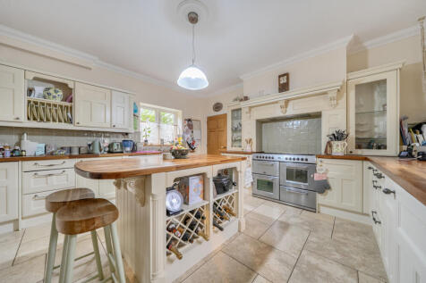 -68f2213768ec3-l-1369249-9-68f12b441d27c