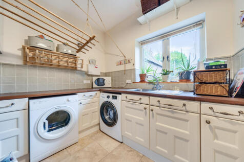 -68f22115c794b-l-1369249-2-68f12b490db2d