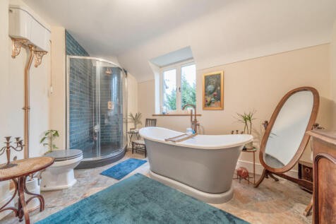 -68f221418126e-l-1369249-18-68f12b56e53af