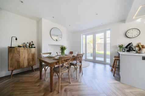 6800ef59c82ec-l-1275835 (15)