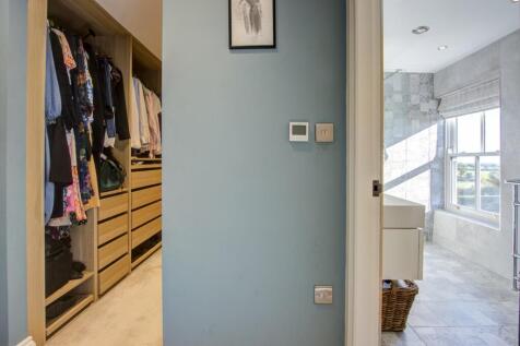 Dressing/En-Suite