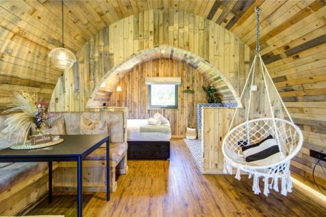 Pod Interior
