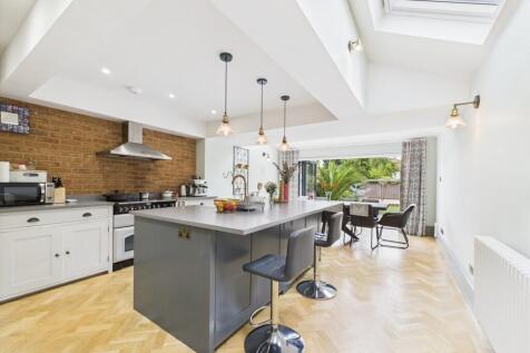 thumbnail_CAM0351...