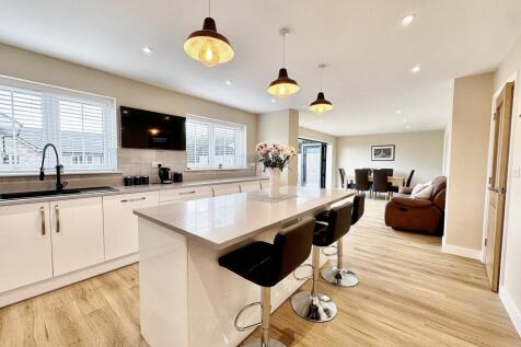 Family Dining Kitchen