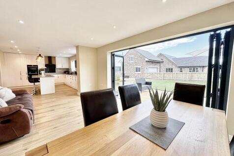 Family Dining Kitchen