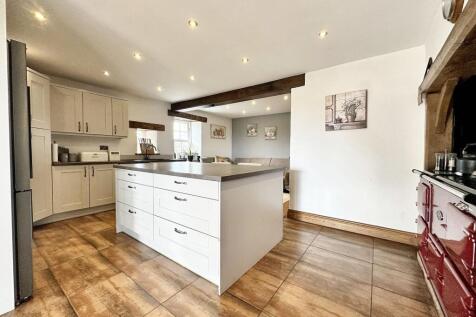 Family Dining Kitchen