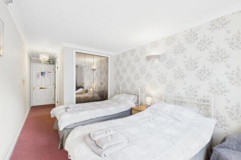 Guest suite
