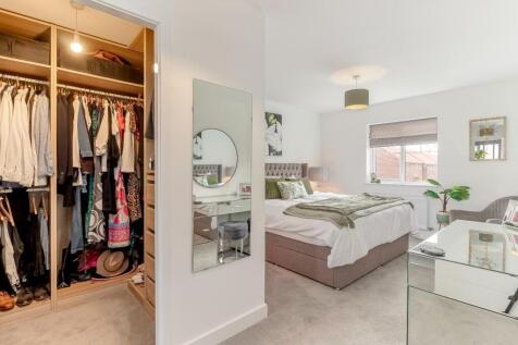 Master Bedroom - D.jpg