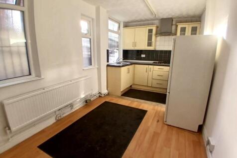 WhatsApp Image 2025-12-11 at 13.35.27 (1)