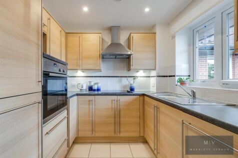 Yew Tree Court 20-12.jpg