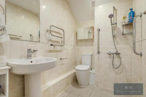 Yew Tree Court 20-9.jpg