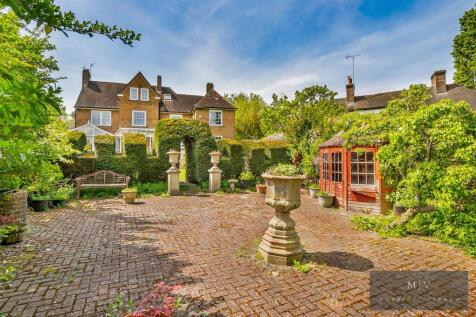 Croham Manor Road 23 MV-20.jpg