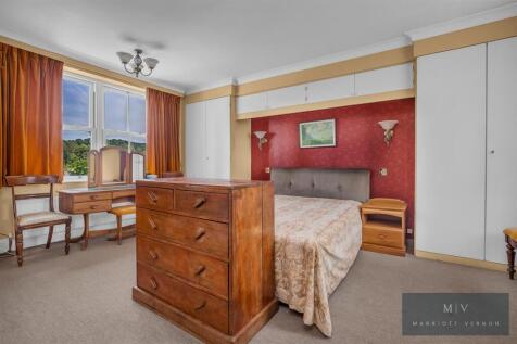 Croham Manor Road 23 MV-3.jpg