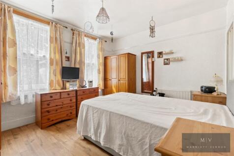 Old Palace Road 10 MV-10.jpg