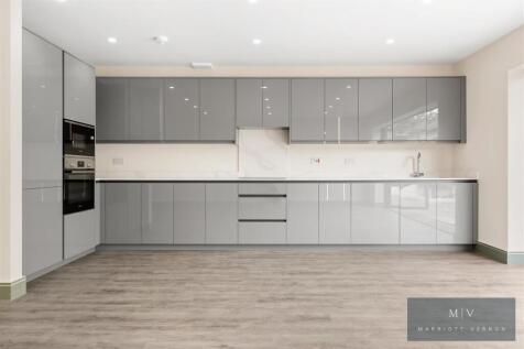 Croydon Road 76A MV-3.jpg