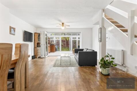 Minster Drive 36 MV-2.jpg