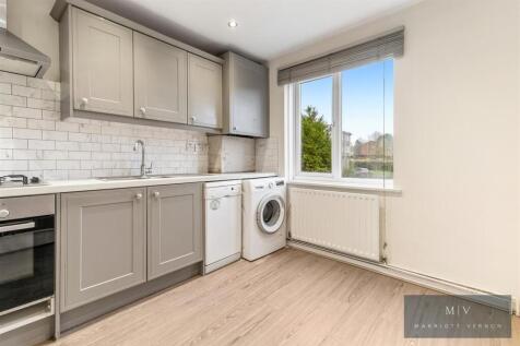 Bardsley Close 25 MV-1.jpg