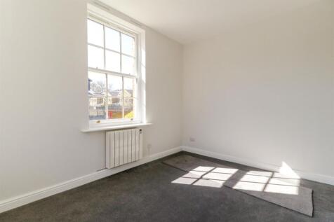 Flat 1 James Lee Square-15.jpg
