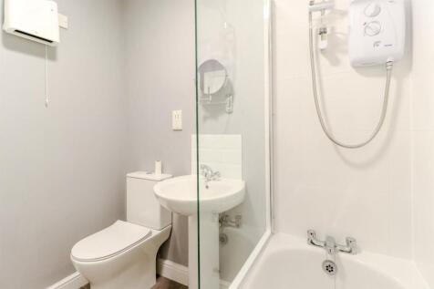 Flat 1 James Lee Square-20.jpg