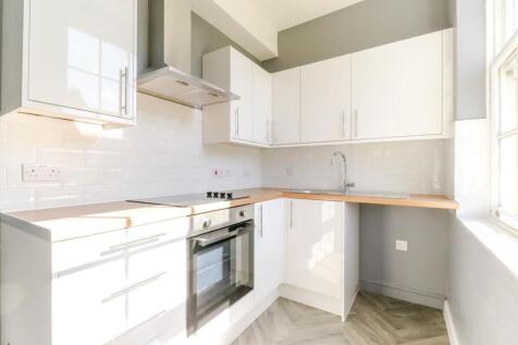 Flat 1 James Lee Square-21.jpg