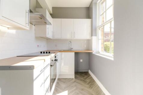 Flat 1 James Lee Square-22.jpg
