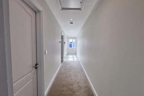 customer_1-branch_3-client_10774-sale_property-IMG