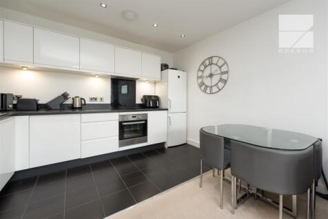 Flat 51 Furrow House_0005.jpg
