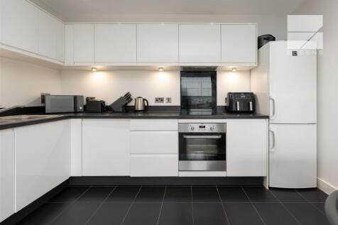 Flat 51 Furrow House_0006.jpg