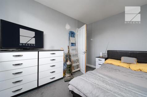 17 Manor Farm Drive_0007.jpg