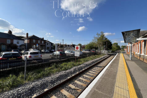 TRAIN STOP BOURNE END BOUND
