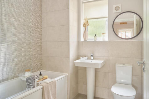 Bovis Kidderminster Crescent Cypress85484_Housetype_Plot_-_Hero_860x573