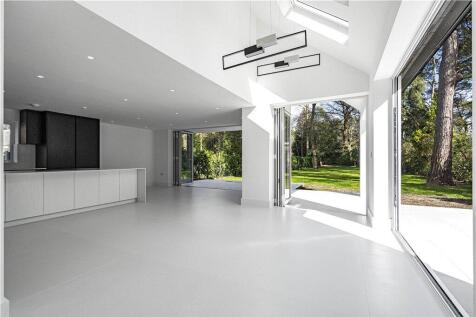 Reception/Kitchen