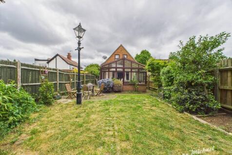 CAM02773G0-PR0299-STILL006-thumbnail-h750-70