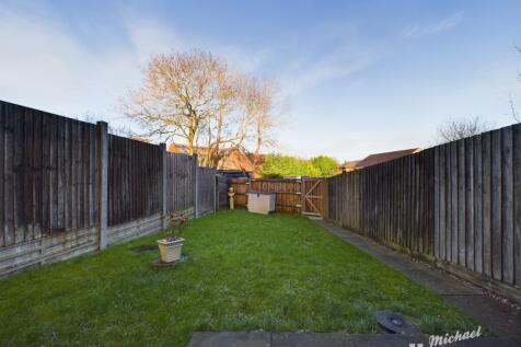 CAM02773G0-PR0219-STILL019