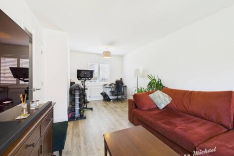CAM02773G0-PR0265-STILL005