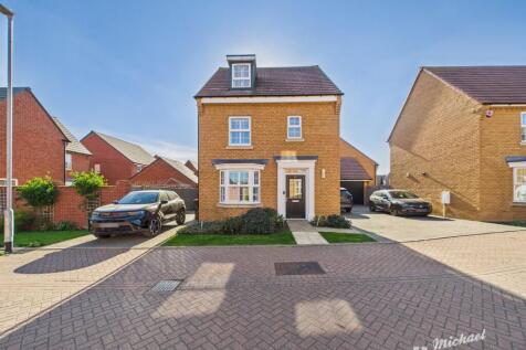 CAM02773G0-PR0279-STILL037