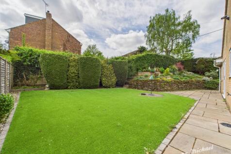 CAM02773G0-PR0283-STILL018