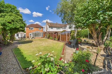 CAM02773G0-PR0328-STILL009