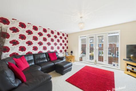 CAM02773G0-PR0352-STILL011