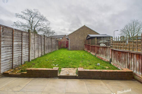 CAM02773G0-PR0381-STILL010