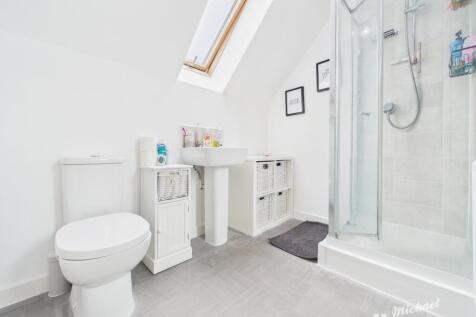 CAM02773G0-PR0368-STILL022