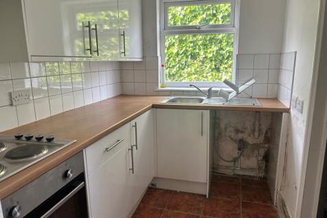 Kitchen T202505021302.jpg