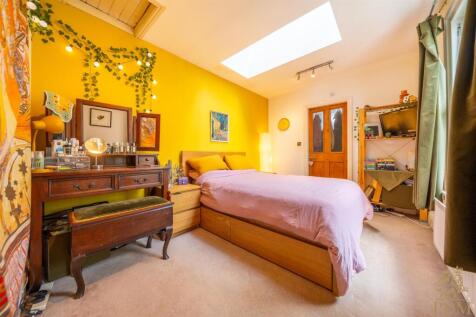 8 Claremont Rd Nottingham NG5 1BH