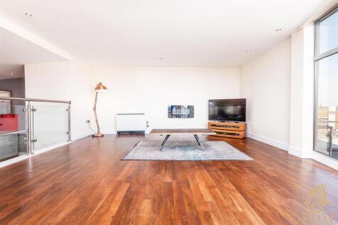 603 Hanley House Nottingham NG1 5GD