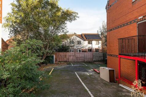 18-20 Devon Drive, Nottingham  (11 of 50).jpg