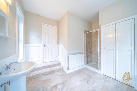 Flat 2, 4, Mapperley Park Drive Nottingham, NG3 5B